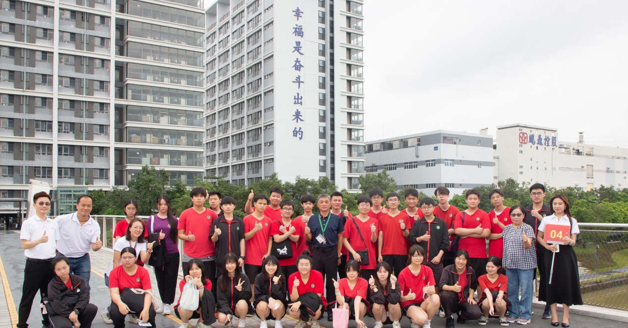 04̨ÉÌ×ÓµÜѧУÀ´·Ã.jpg 04̨ÉÌ×ÓµÜѧУÀ´·Ã.jpg